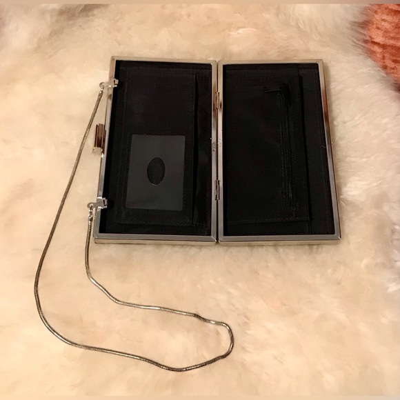 Miche Black Textured Hard Case w/ Removable Silver Chain Snap Close Wallet Purse - Picture 4 of 11